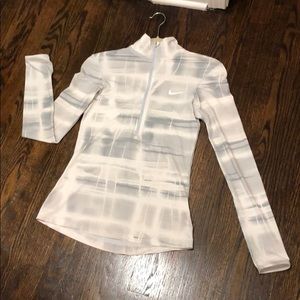 Nike white half zip pullover Size S. Never worn